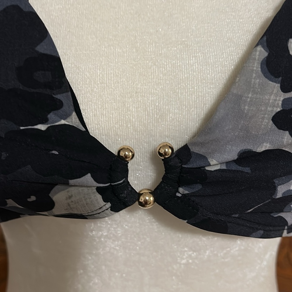 Robin Piccone Eden Halter Camo Bikini Top Black Camo  Small - Picture 2 of 6